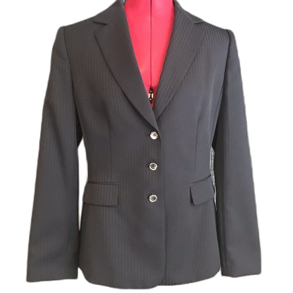 Tahari ASL Blazer Women’s Size 8 Navy Blue Pinstripe Silver Button Long Sleeve